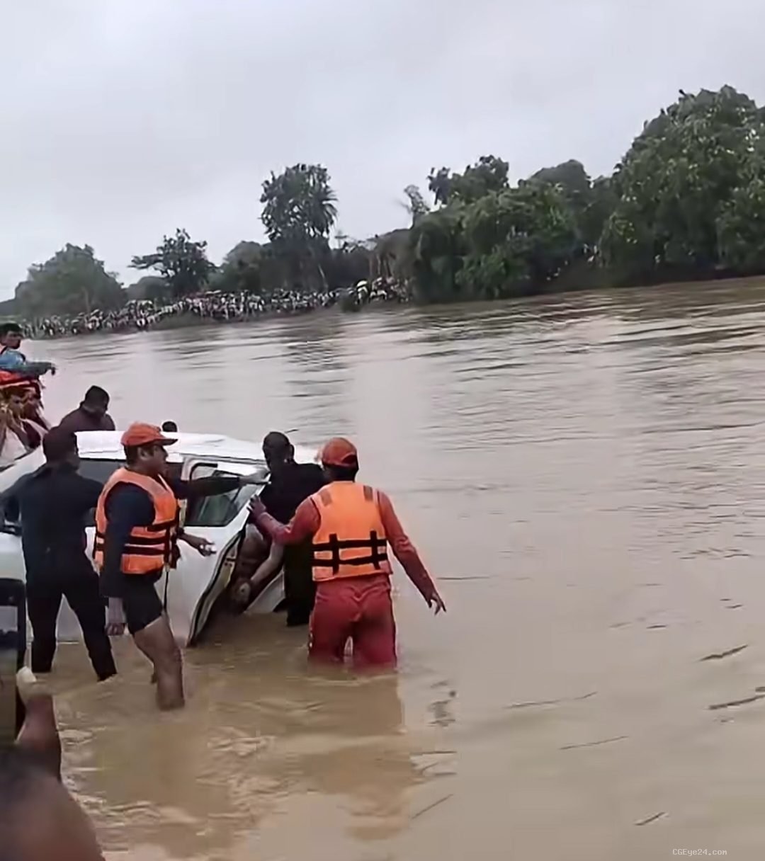 🚨 ब्रेकिंग न्यूज | सारंगढ़ चार दिन बाद मिली लापता कार, अंदर से देवनारायण पटेल और उनकी पत्नी की मृतदेह बरामद